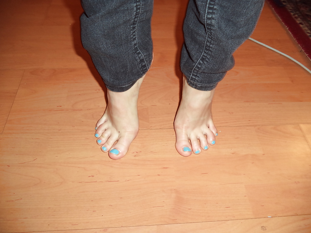 Pieds Des Filles #25977245