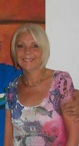 C.b (abuelita sexy como dijo un comentarista en la otra galería).
 #28655711