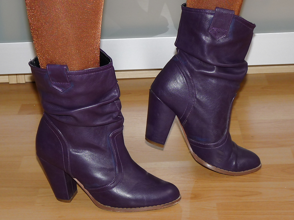 Wifes sexy boots stifele glossy shiny pantyhose #37304651