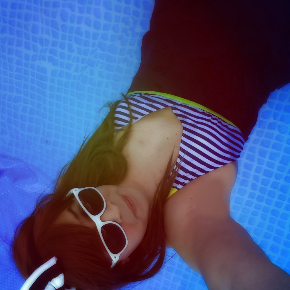 Tgirl pool selfie fun #32977573