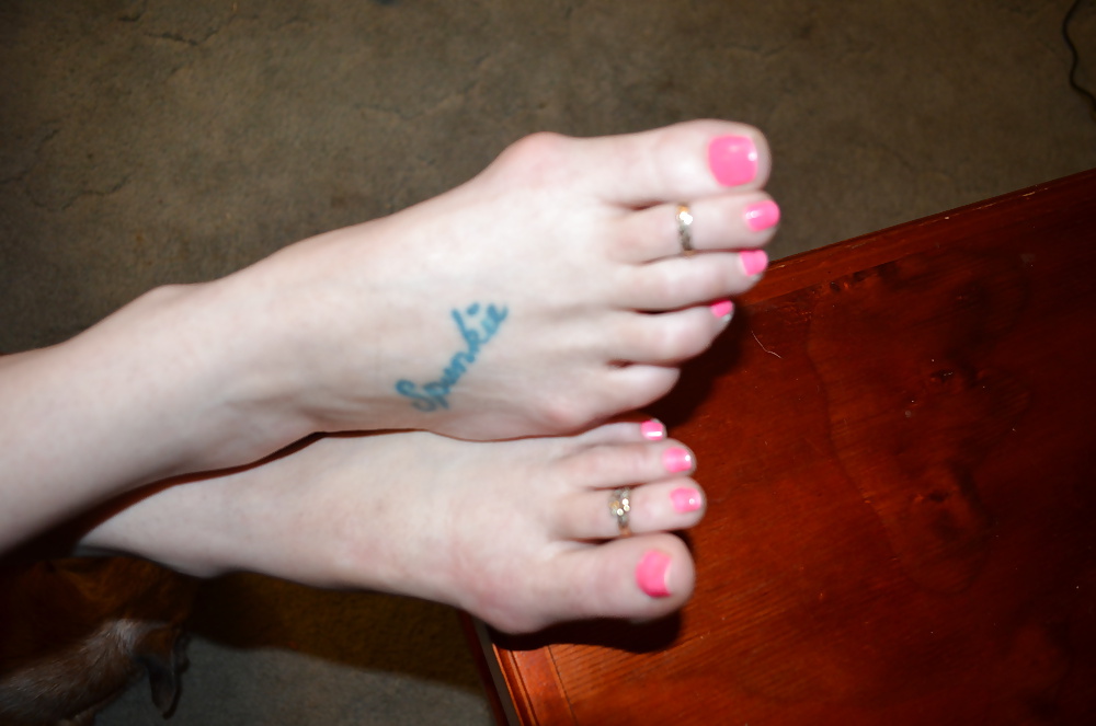 Like my bare feet ?? #24540594