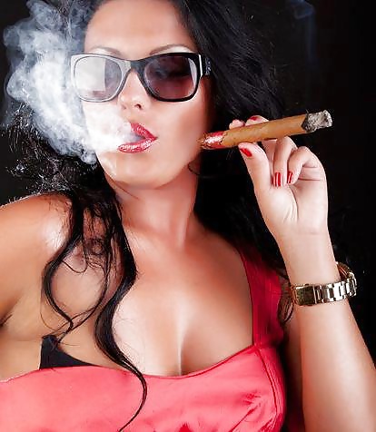 Smoking Babes - Thick Fat Cigar Divas #31087686