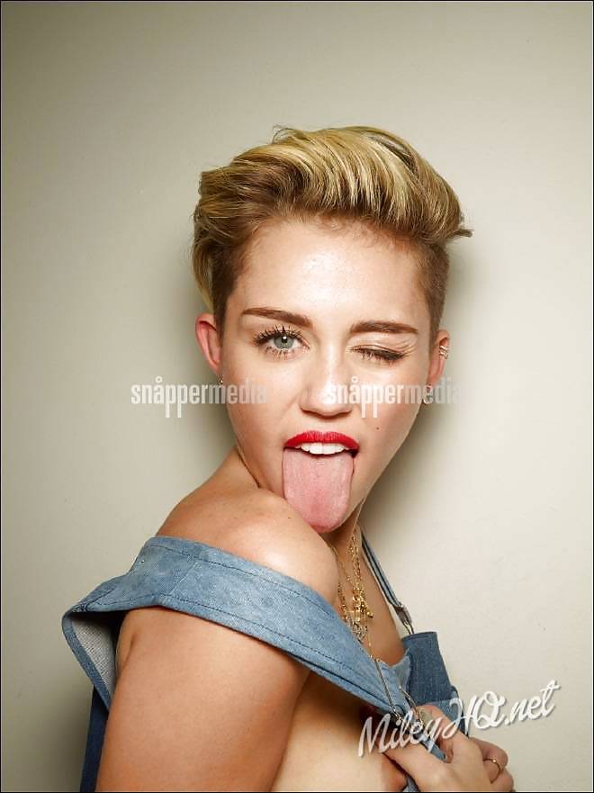 Miley Cyrus YOU Magazine Photoshoot Outtakes (Nipslip) #23977137