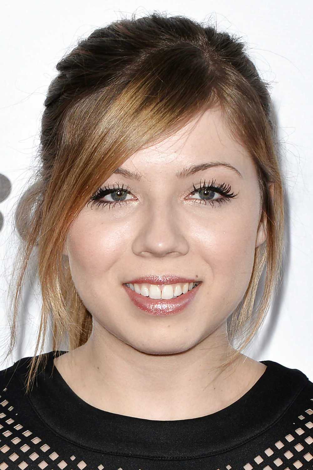 Jennette mccurdy - top nero e gonna rossa - icarly
 #28077889