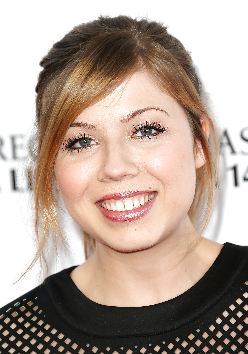 Jennette mccurdy - top nero e gonna rossa - icarly
 #28077896