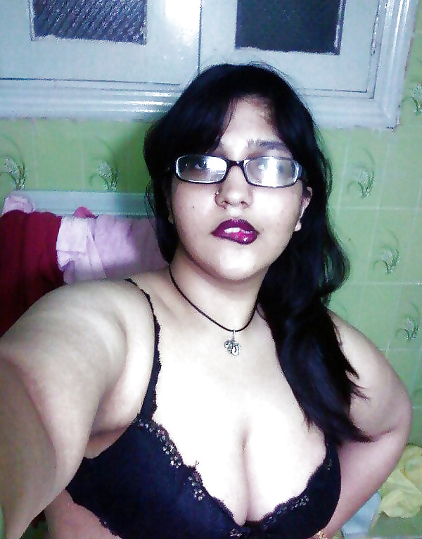 Indian Mollig College Mädchen Hindi Hindu Desi Paki Bangladeshi #33208210