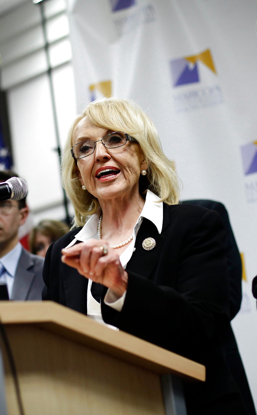 Per tutti coloro che amano masturbarsi con la conservatrice Jan Brewer
 #34861683