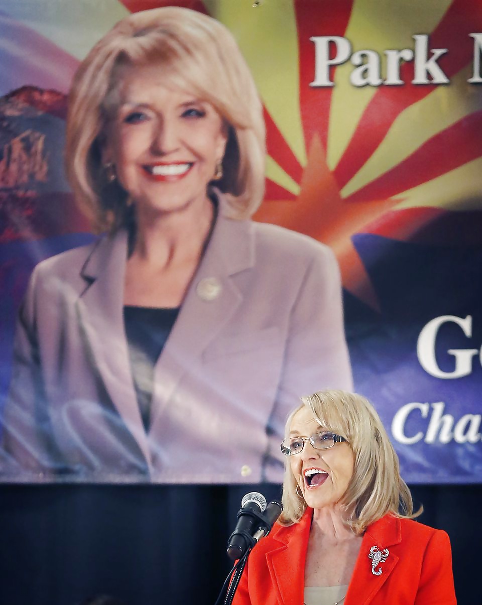 Per tutti coloro che amano masturbarsi con la conservatrice Jan Brewer
 #34861700