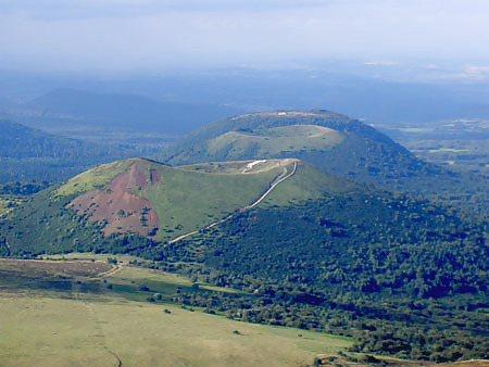 Tierra forjada por el fuego y el agua
 #33333275