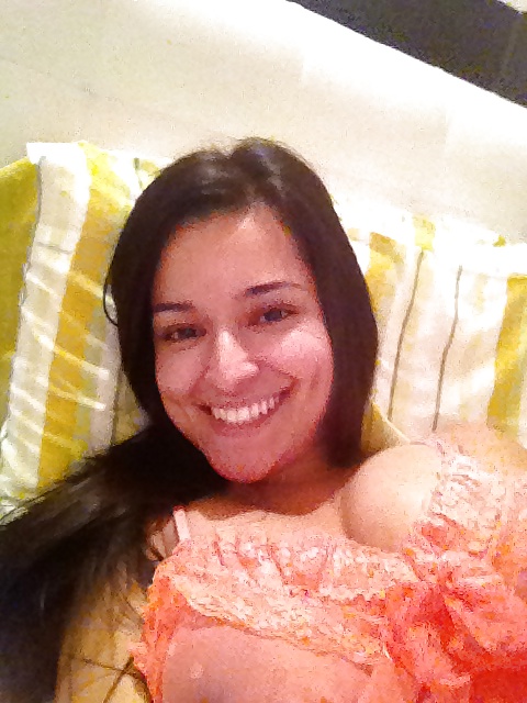 Johana de medellin
 #40270684