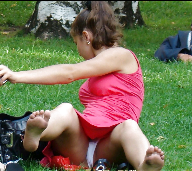 Panty peeks
 #40759462