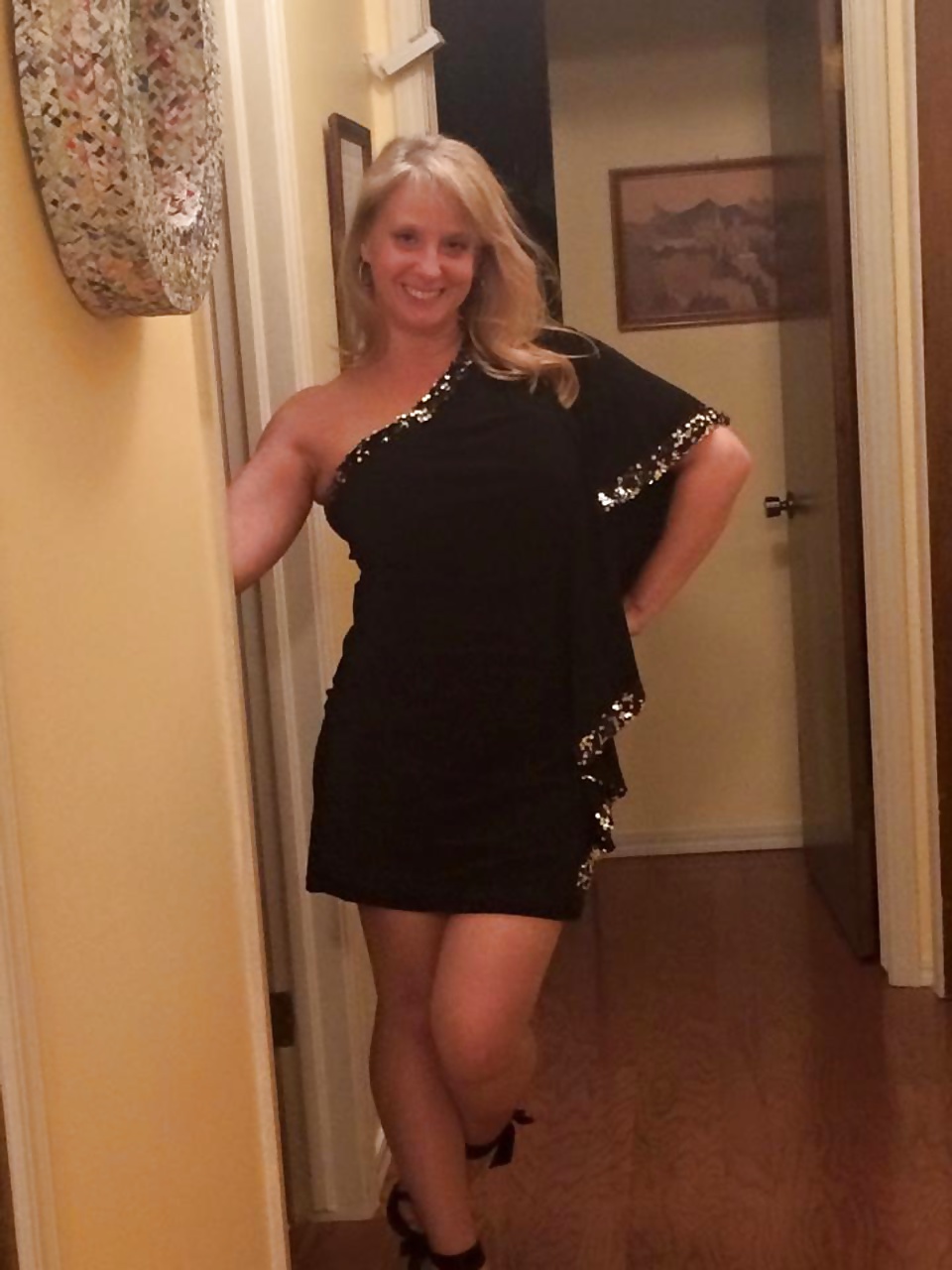 ママの着衣
 #40327031