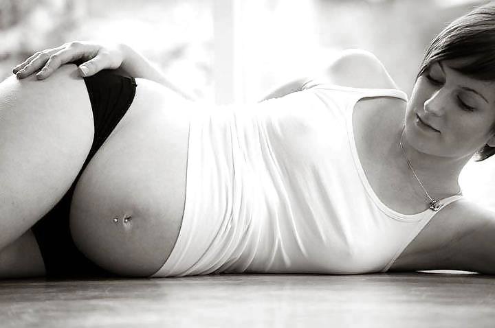 Perritas cargadas embarazadas sexys
 #23273540