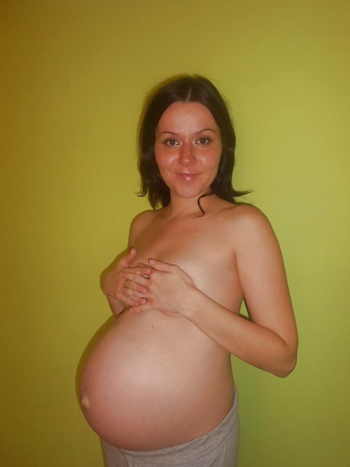 Perritas cargadas embarazadas sexys
 #23273544