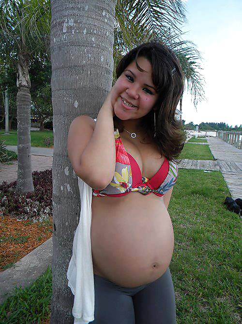 Perritas cargadas embarazadas sexys
 #23273560