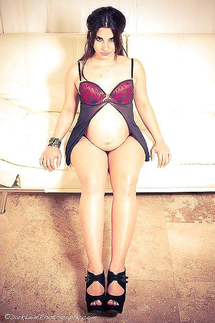 Perritas cargadas embarazadas sexys
 #23273581