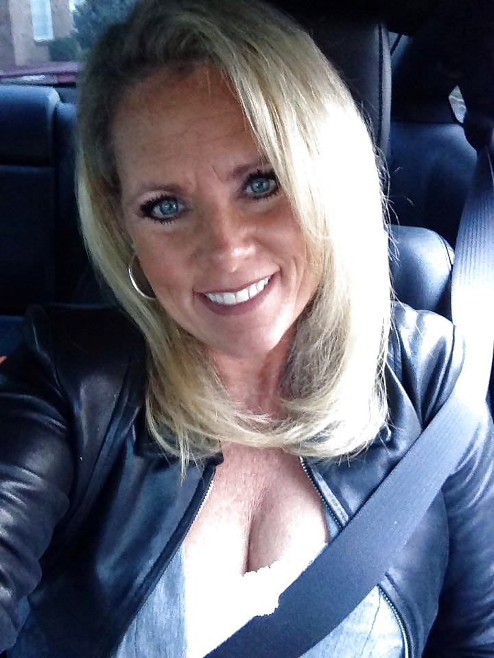 Milf Lori and her nice tits #30572695