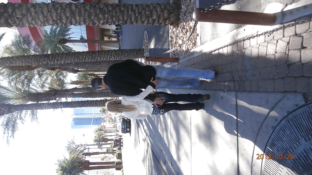 Yo y ella
 #37324580