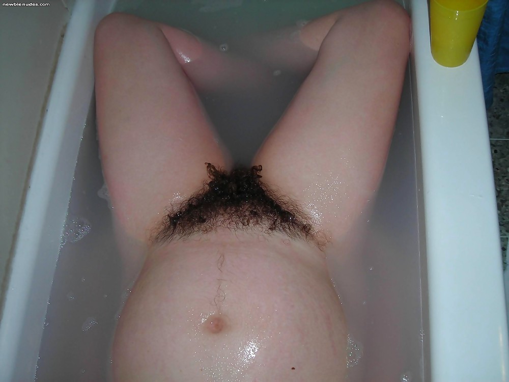 Nebenan Preggos Mit Voller Büsche 2 #24444932