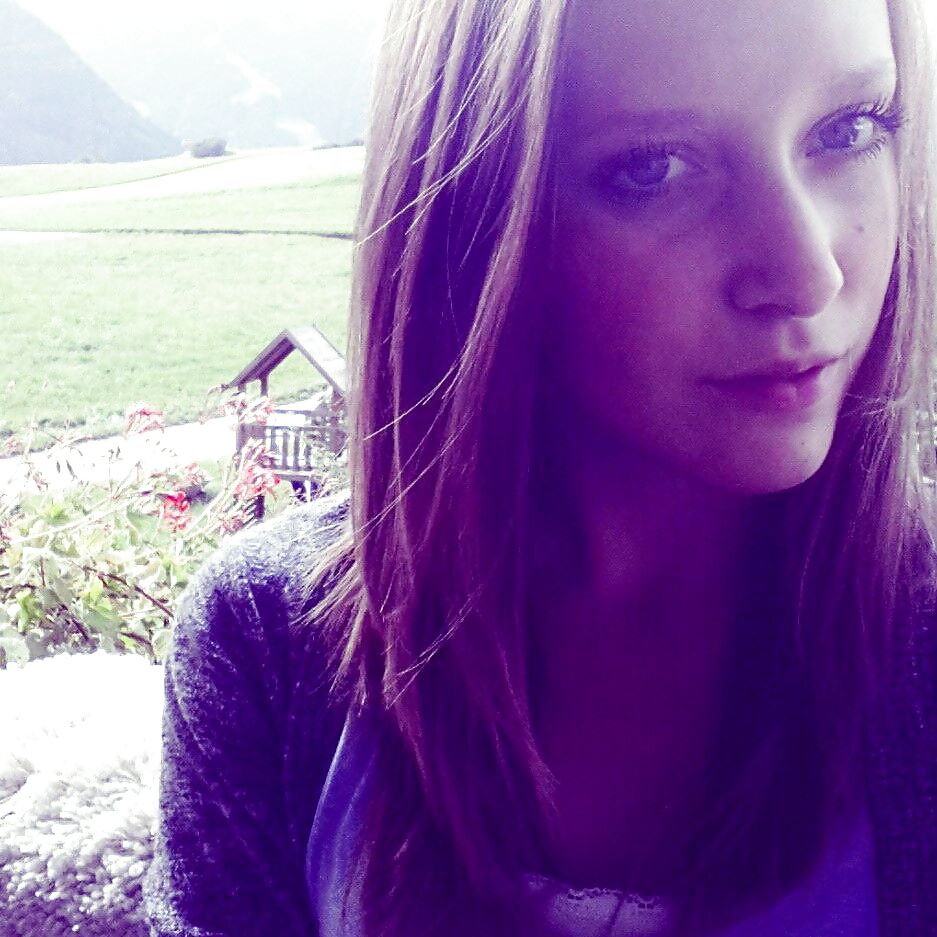 Julia #23557604