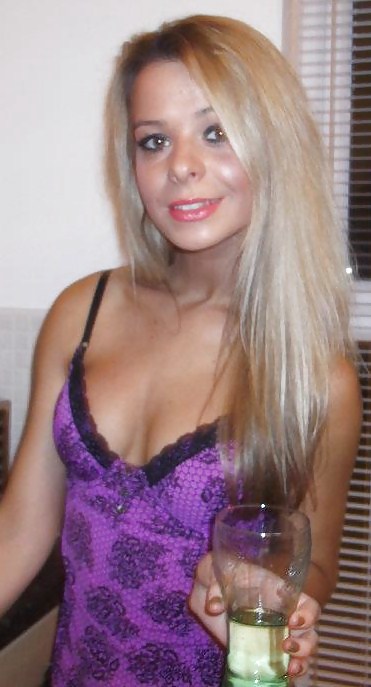 Facebook sluts- Lizzie reay pt.2
 #24160585