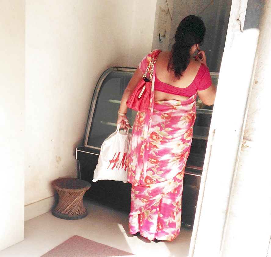 Sexy Nepali aunty with huge ass in saree #39777653