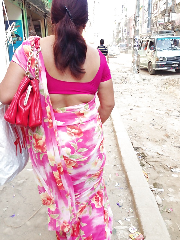 Sexy Nepali aunty with huge ass in saree #39777683