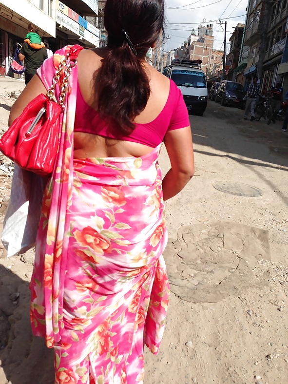Sexy Nepali aunty with huge ass in saree #39777708