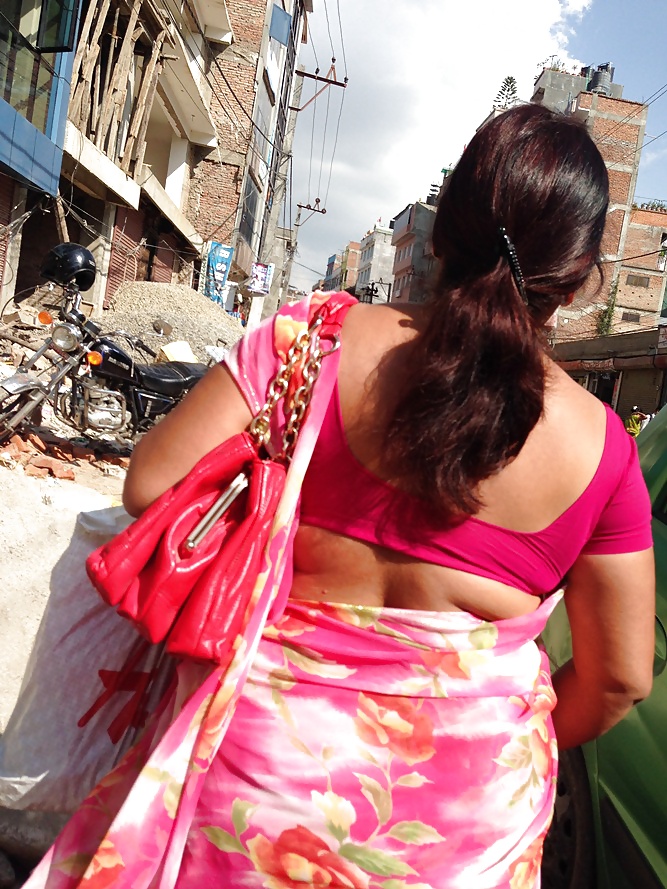 Sexy Nepali aunty with huge ass in saree #39777757