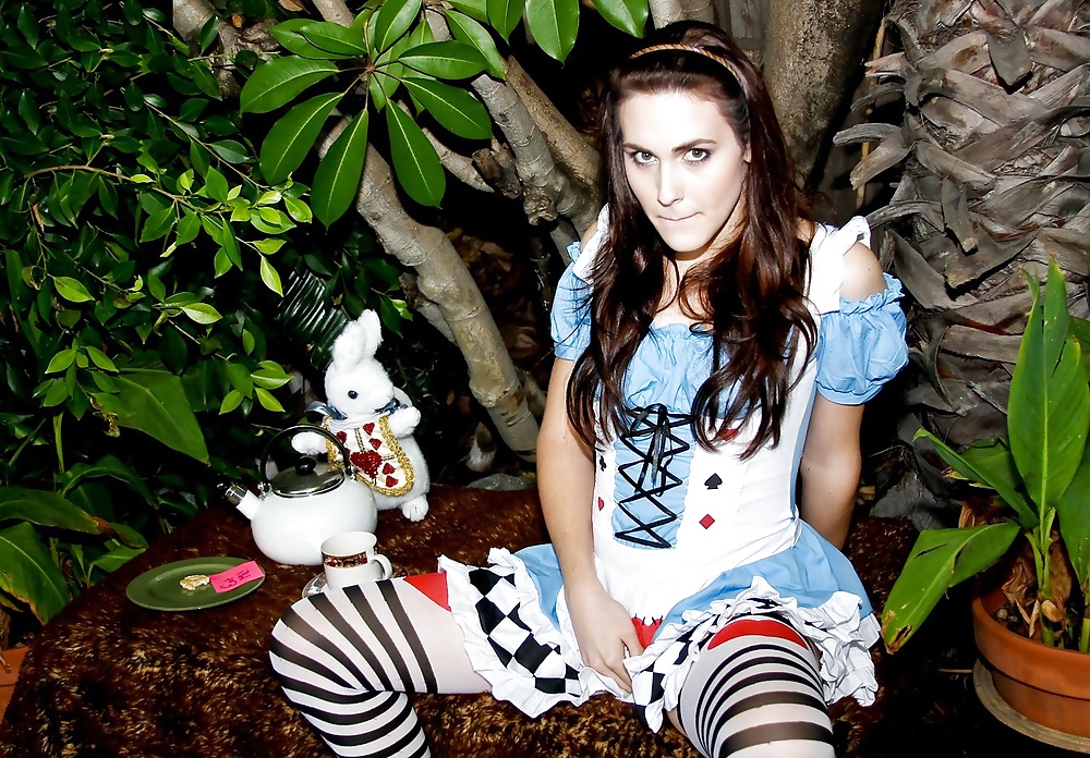 I want to live in Wonderland #29614065