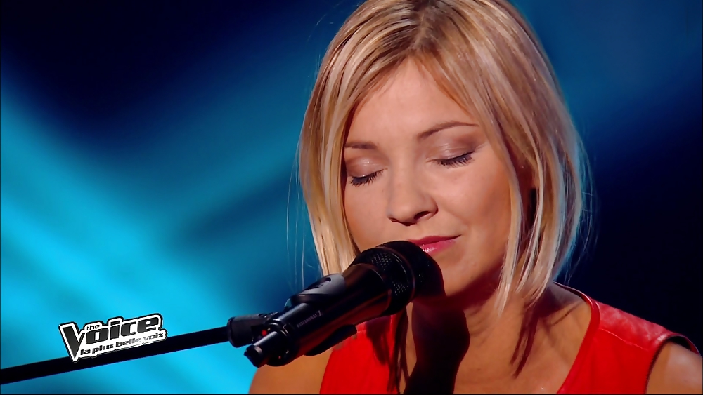 Julie Erikssen La Grosse Putain De The Voice  #23818190