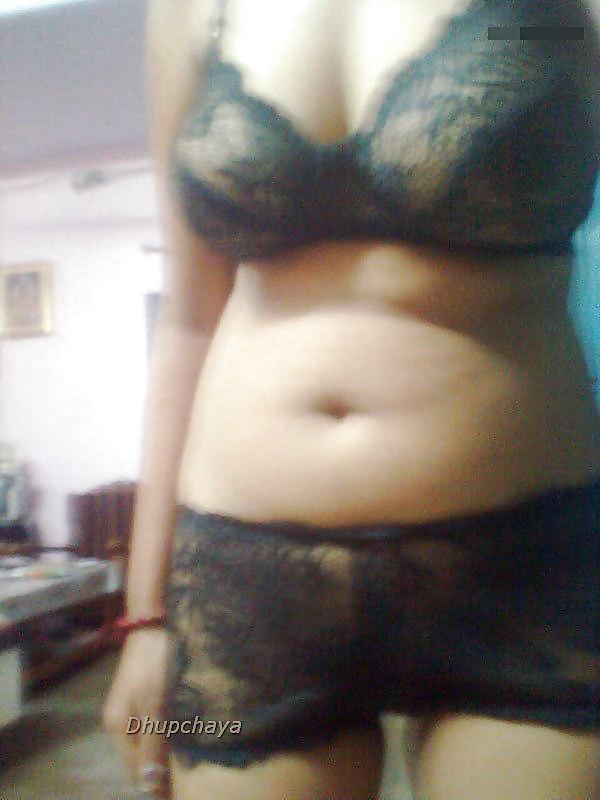 Sexy Girl Jaipur En Lingerie Montrant Transparent #23662702