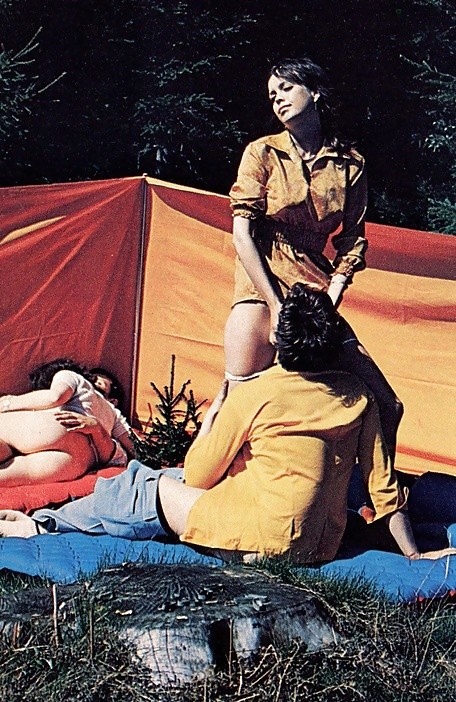 Klassische Gruppe - Camping Orgie #34929224