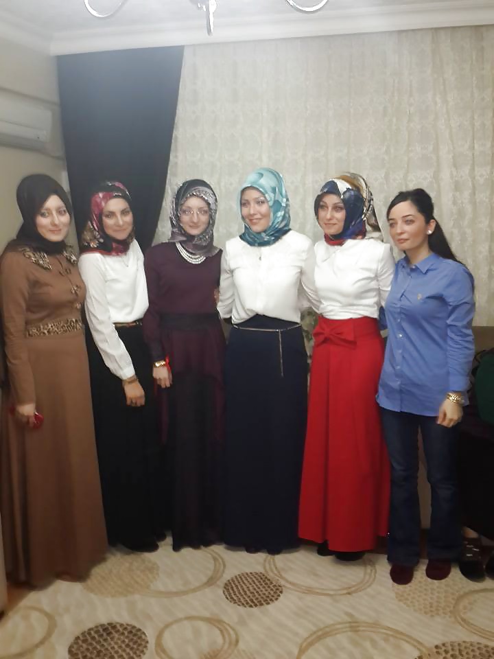 Die Schnittstelle Turbanli Türkisch Hijab Indische Sitzen #29322804