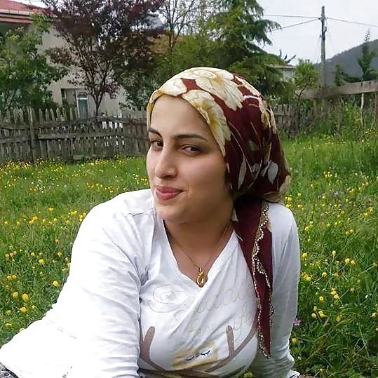 Die Schnittstelle Turbanli Türkisch Hijab Indische Sitzen #29322894