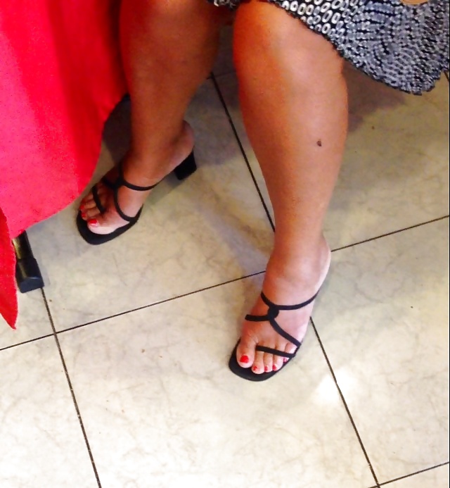 足のファン...
 #37257052