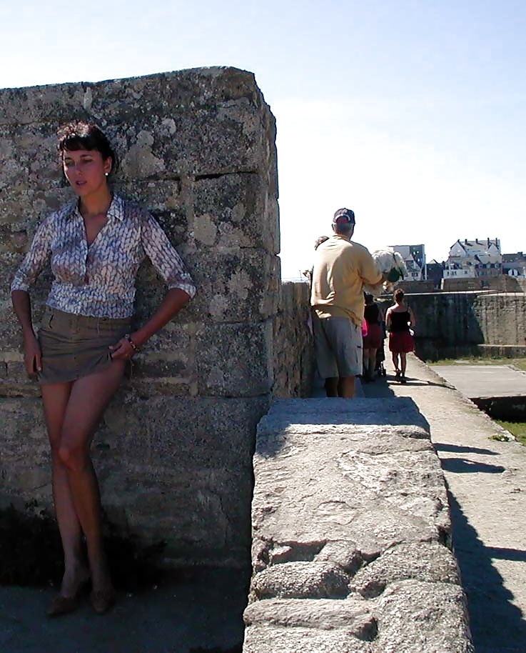 FRENCH NADINE flashing at Concarneau 2003  #27121724