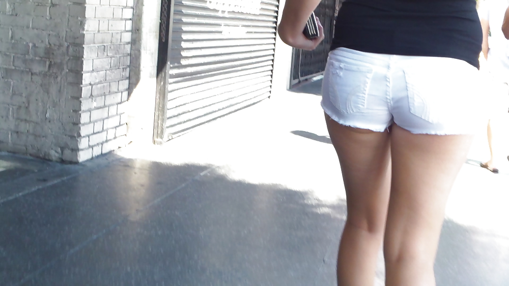 Public teen ass & butt in white shorts #37027292