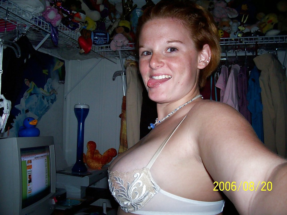 Corona # digitalhotties
 #32620099