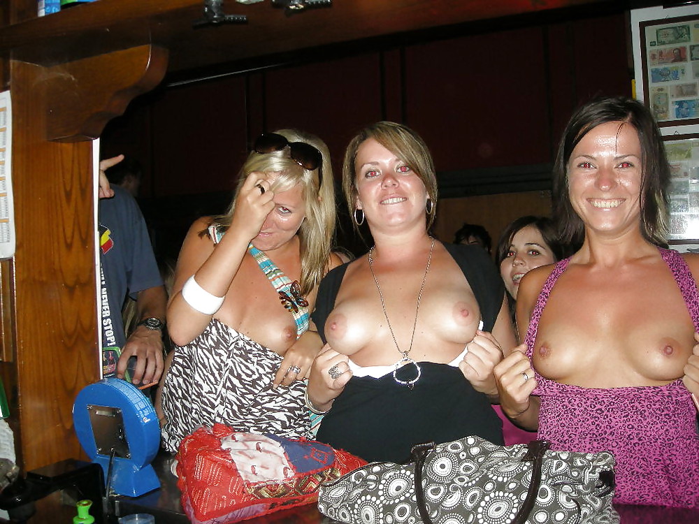 Flashing Girls #33455784