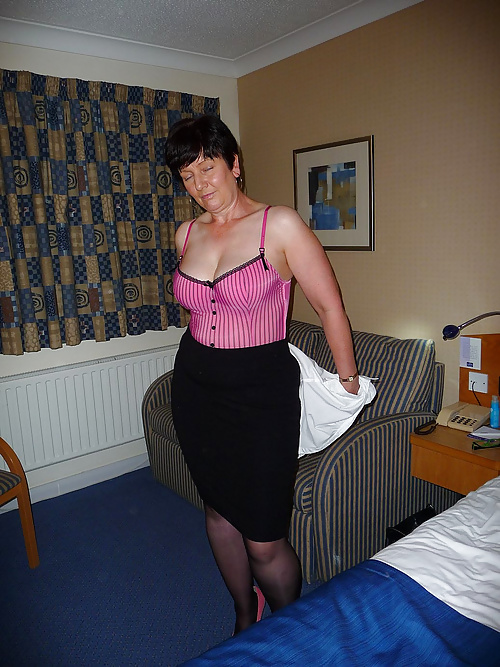 585. estelle
 #40234777