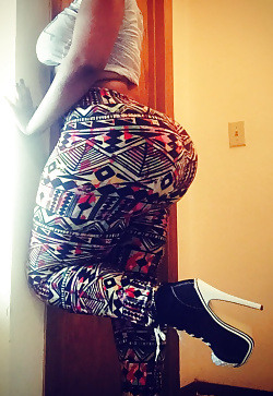 BLACk cURVES #40705915