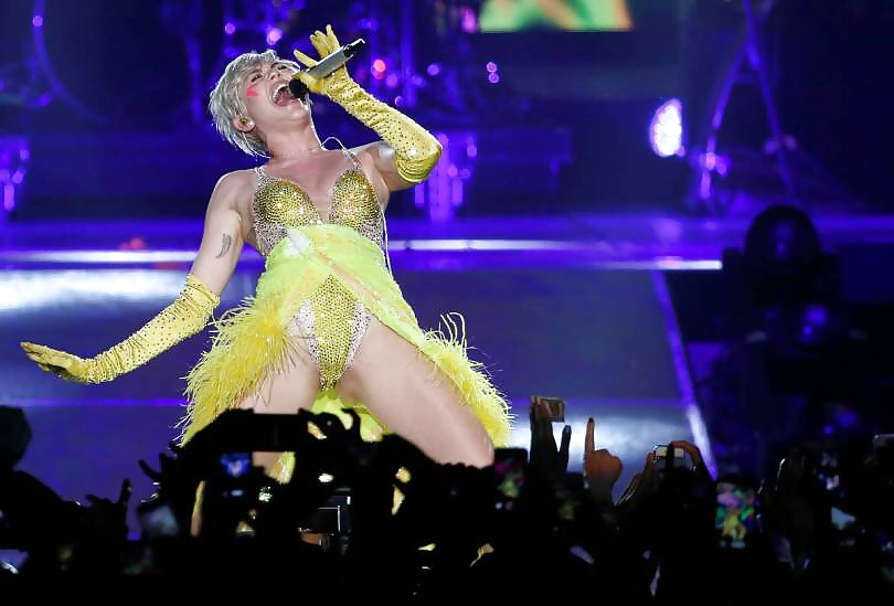 Miley Cyrus #26091479