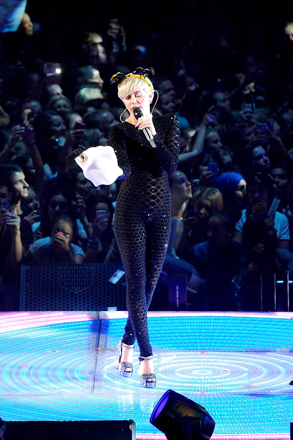 Miley Cyrus #26091655