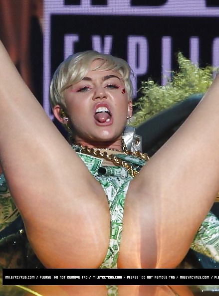Miley Cyrus #26091941
