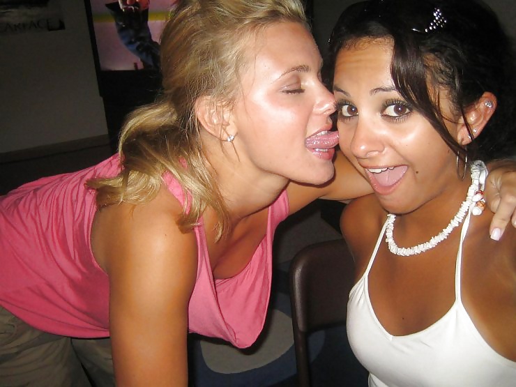 Girls Kissing Girls 17 #40873881