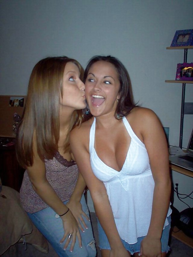 Girls Kissing Girls 17 #40873904