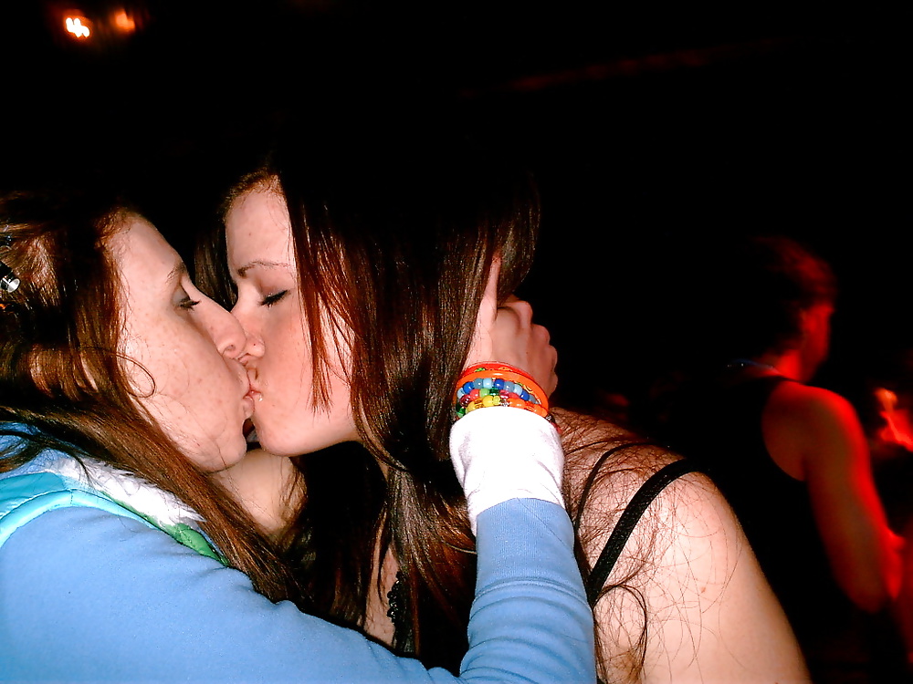 Girls Kissing Girls 17 #40873906