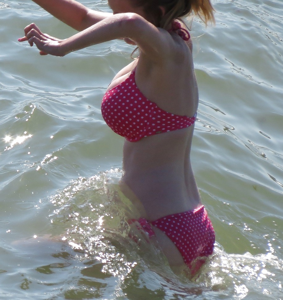 Candid Perfect Busty Bikini Teen #39921482