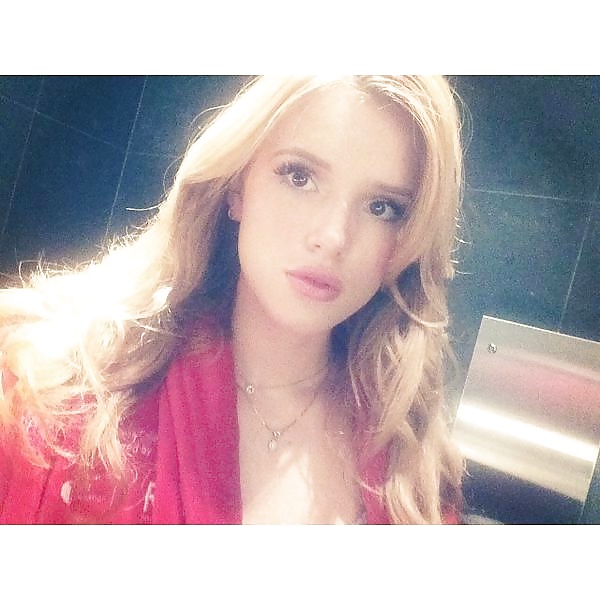 Pictures that have made me cum part 3 #29902548